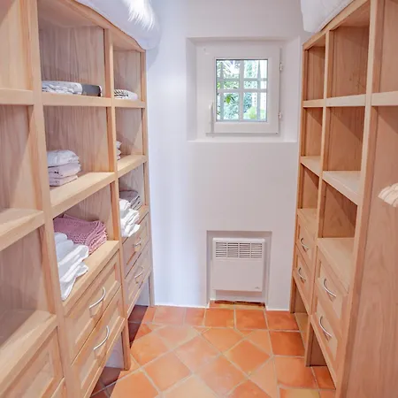 别墅 Beautiful Provencal Villa, Pool, Air-conditioned *